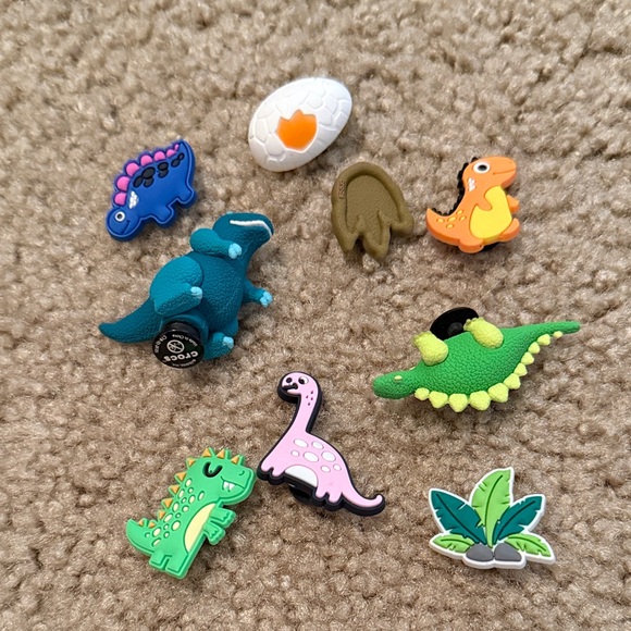 CROCS Other - Dinosaur Jibbitz set!